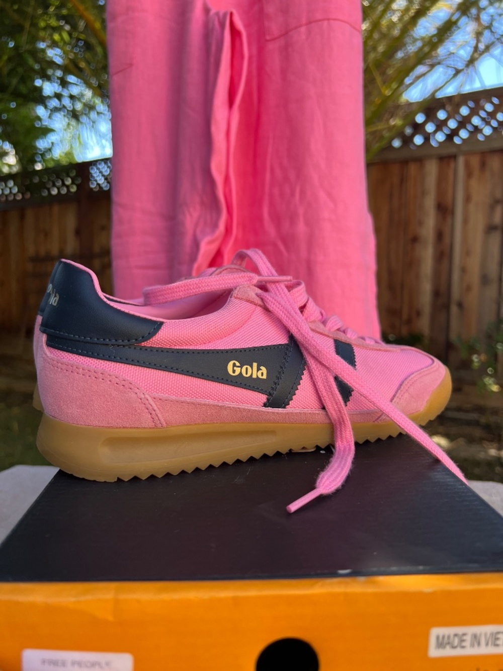 NWT Athleta barbie pink linen pants SZ L + Gola Tornado pink sneakers SZ 8 - Picture 6 of 17